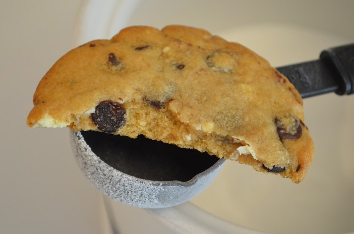 Soft & Cakey Chocolate Chip Cookies