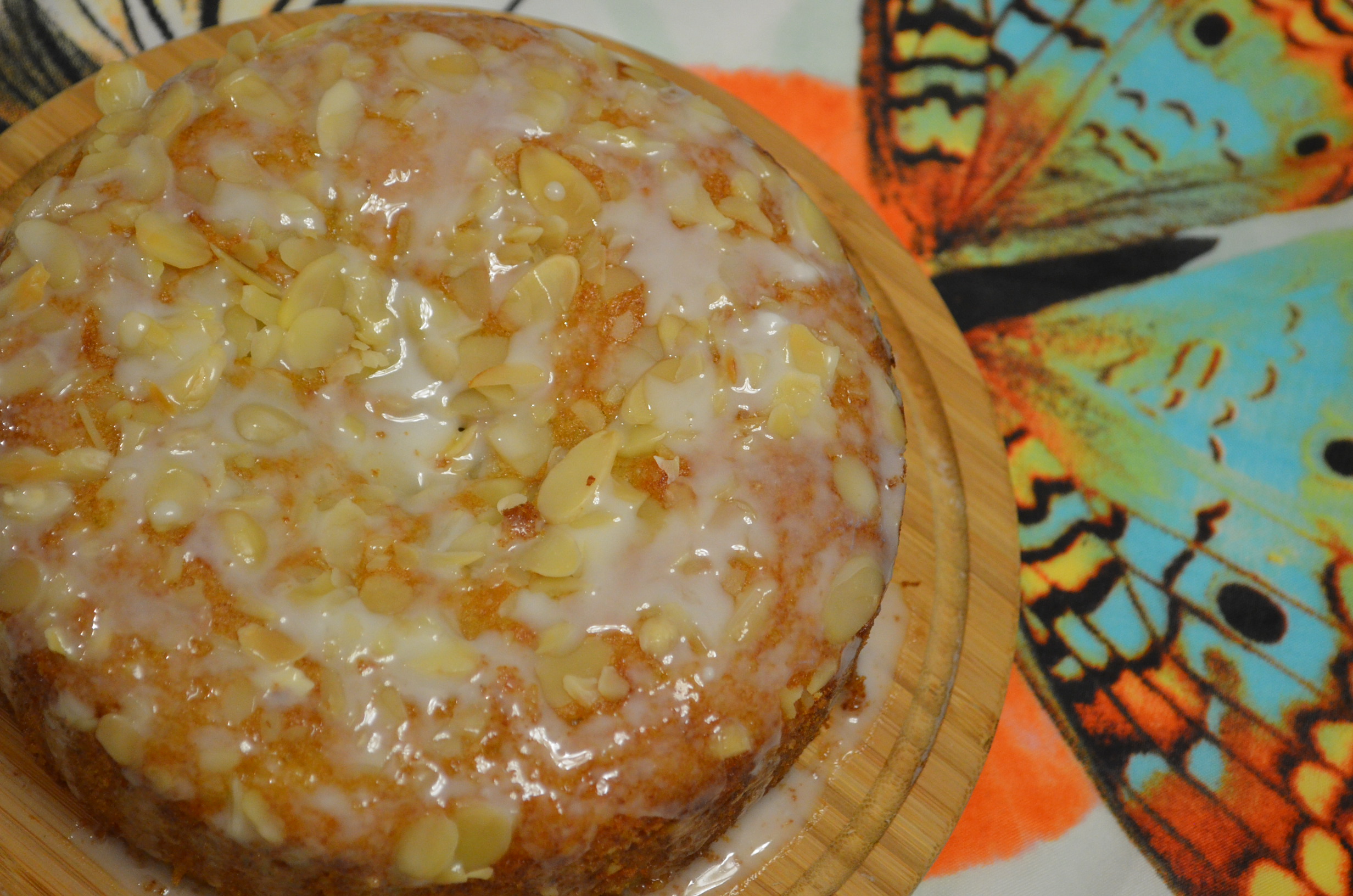 Lemon Ricotta Almond Cake