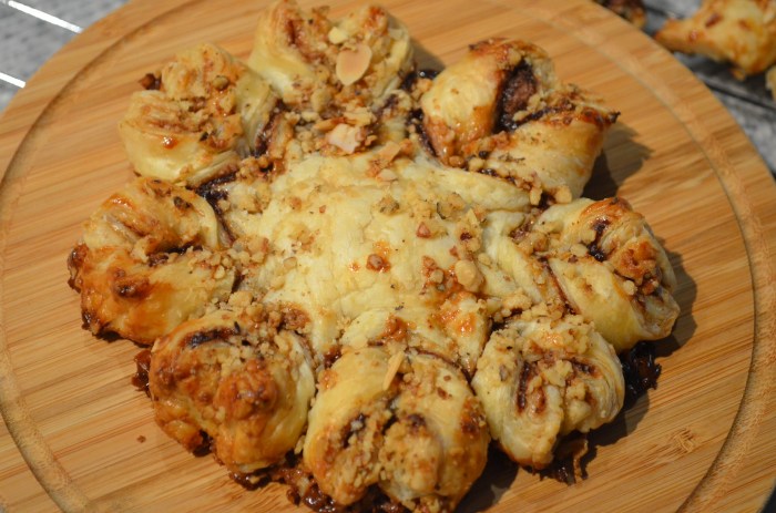 Nutella Pull Apart Puff Pastry Recipe