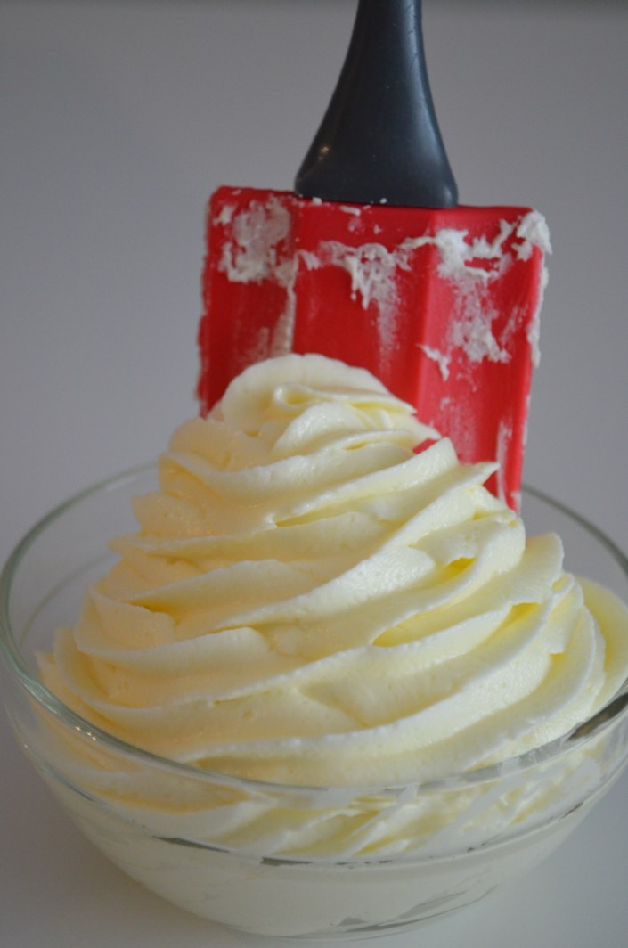 White Chocolate Buttercream Whipped Frosting (Small Batch)