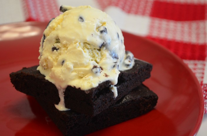 Thin and Fudgy Brownie For One