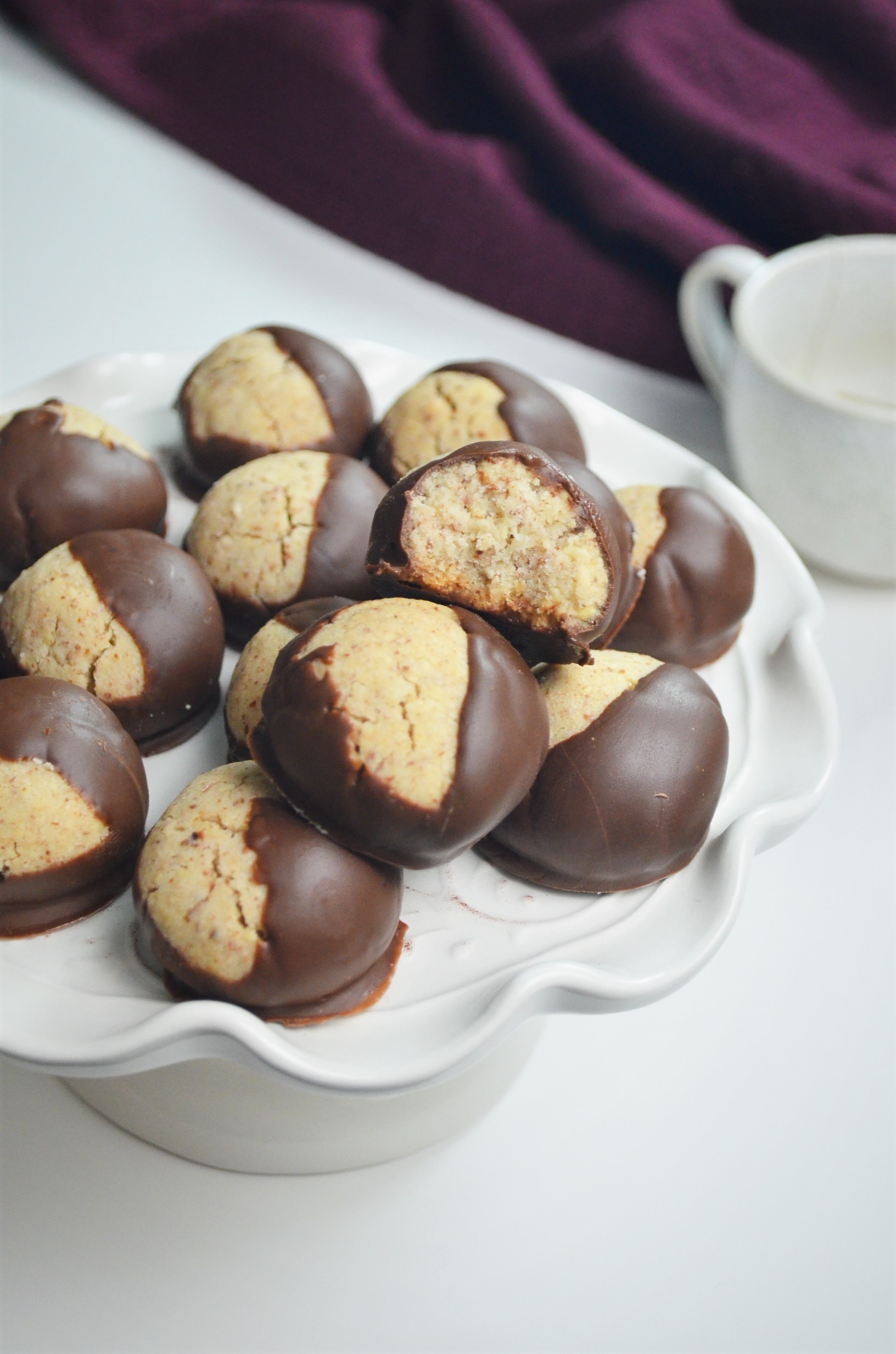 Almond Cookie By SweetnSpicyLiving