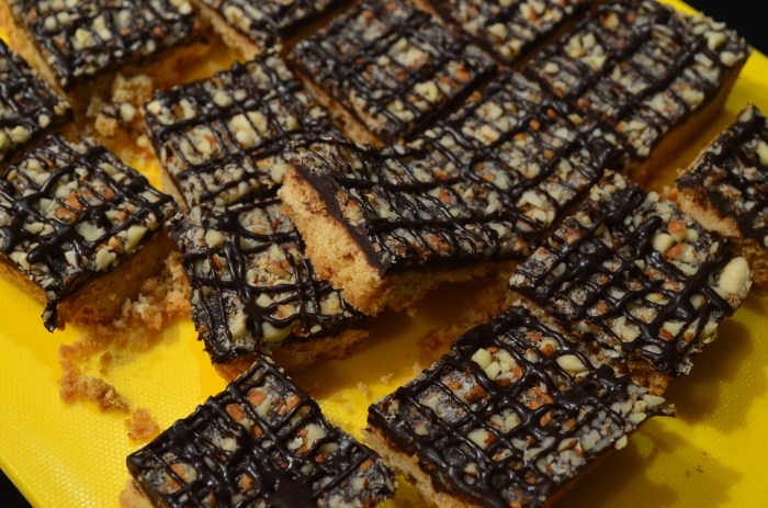 Almond Shortbread Bar Recipe