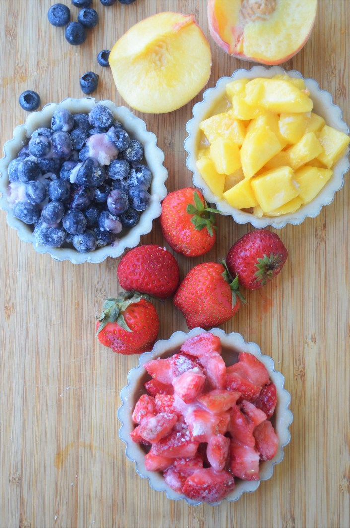 Mini Berries Fruit Pie