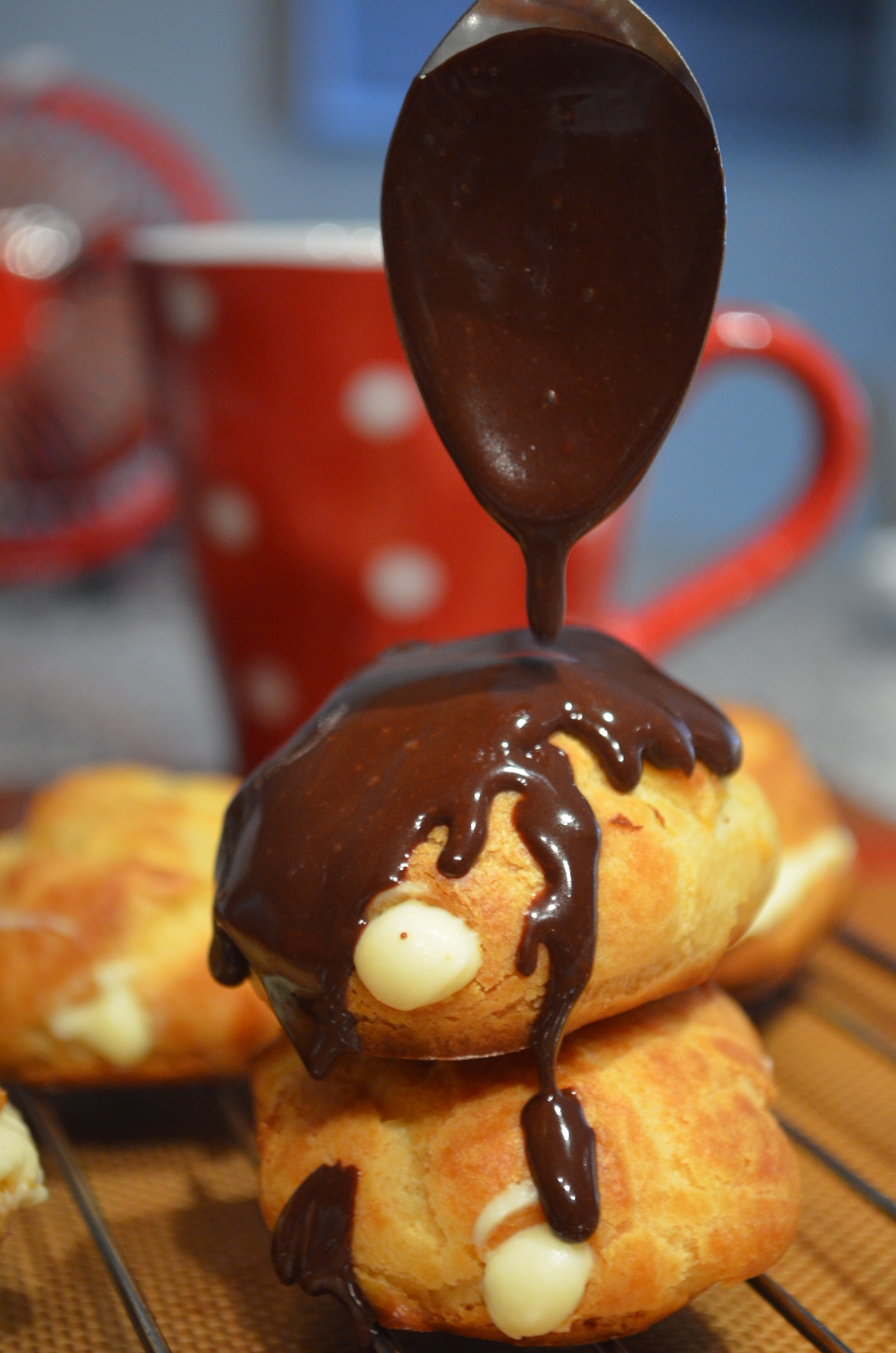 Classic Eclair (Mini and SClassic Eclair (Small Batch)