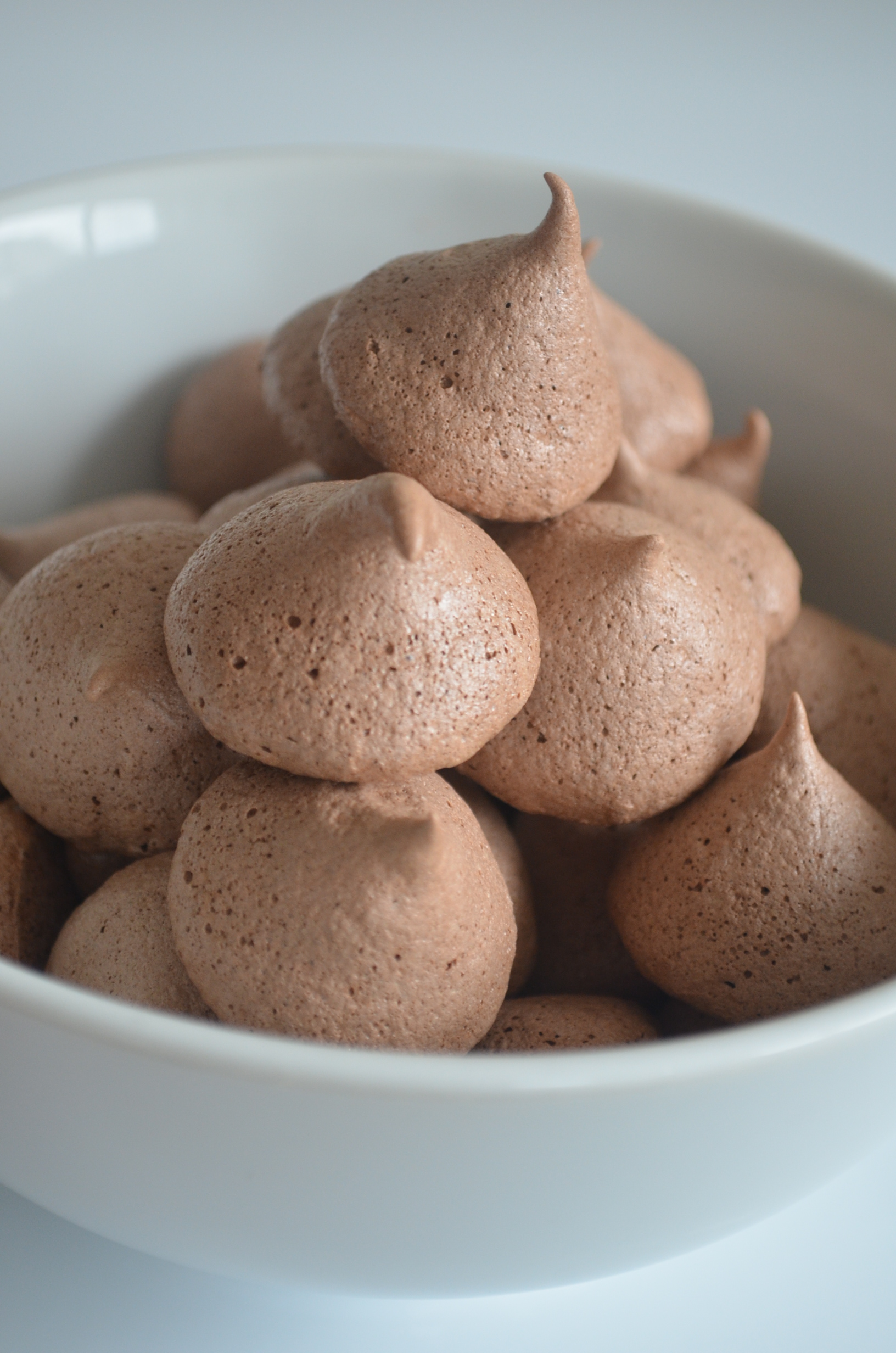 Meringue Kisses Chocolate Recipes