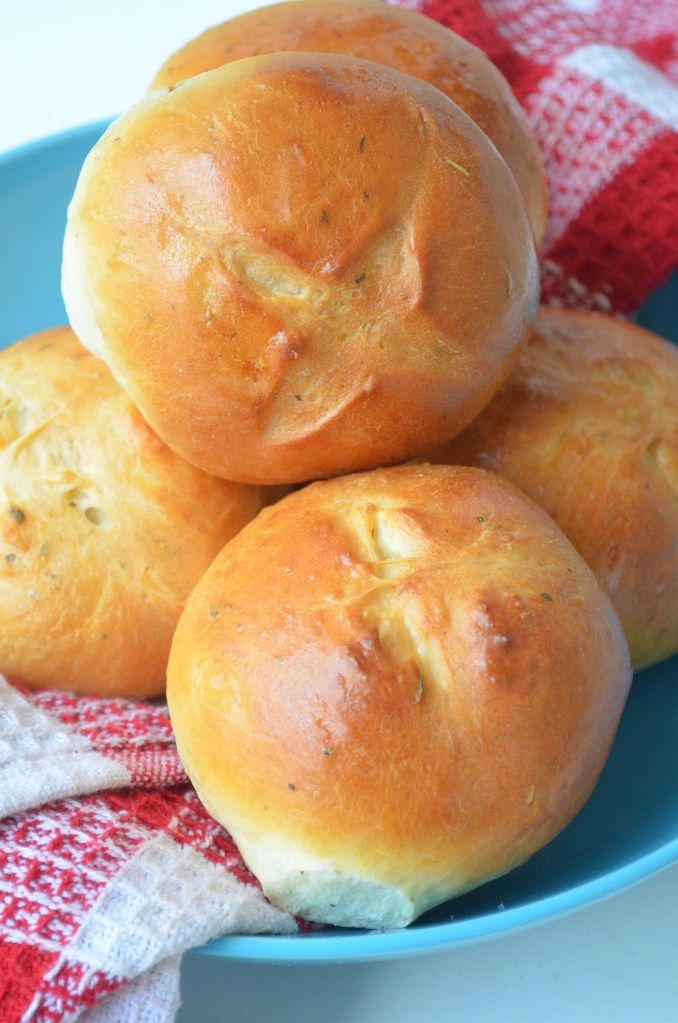One Hour Rosemary Dinner Rolls Recipe