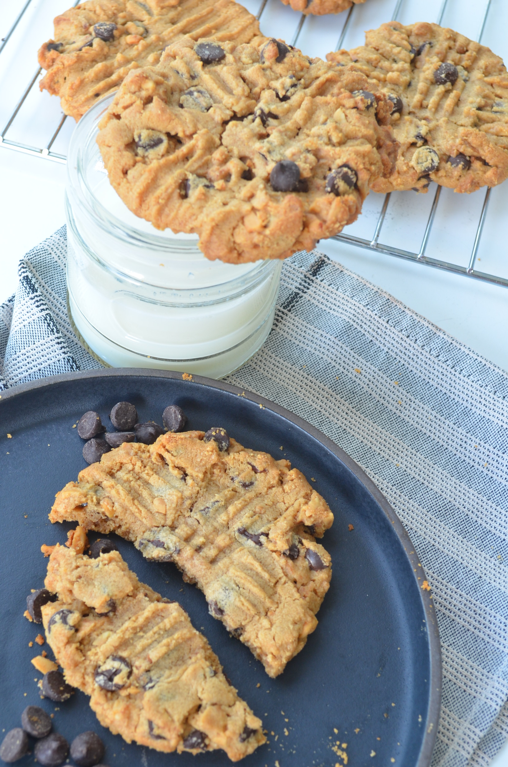 Flourless Peanut Butter Chocolate Chip Cookie Recipe at SweetNSpicyLiving.com
