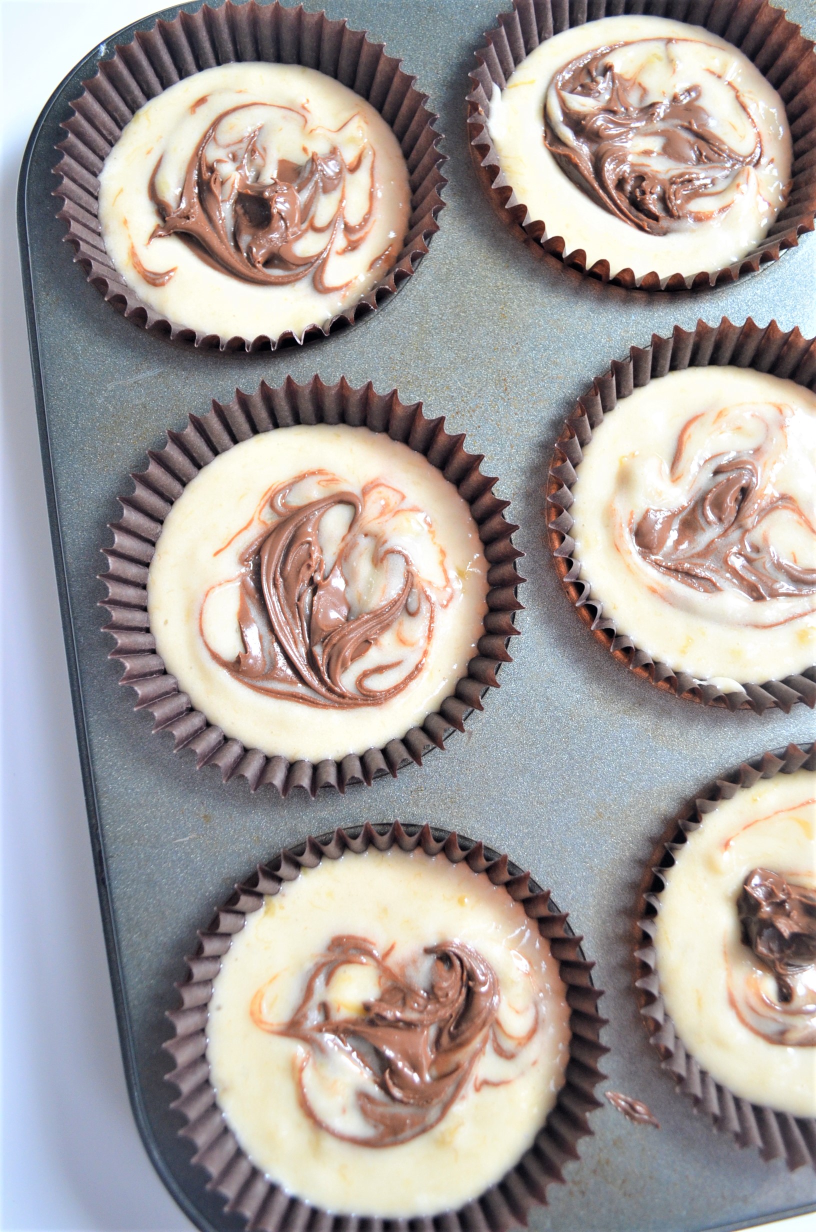 Nutella Swirl Banana Muffins