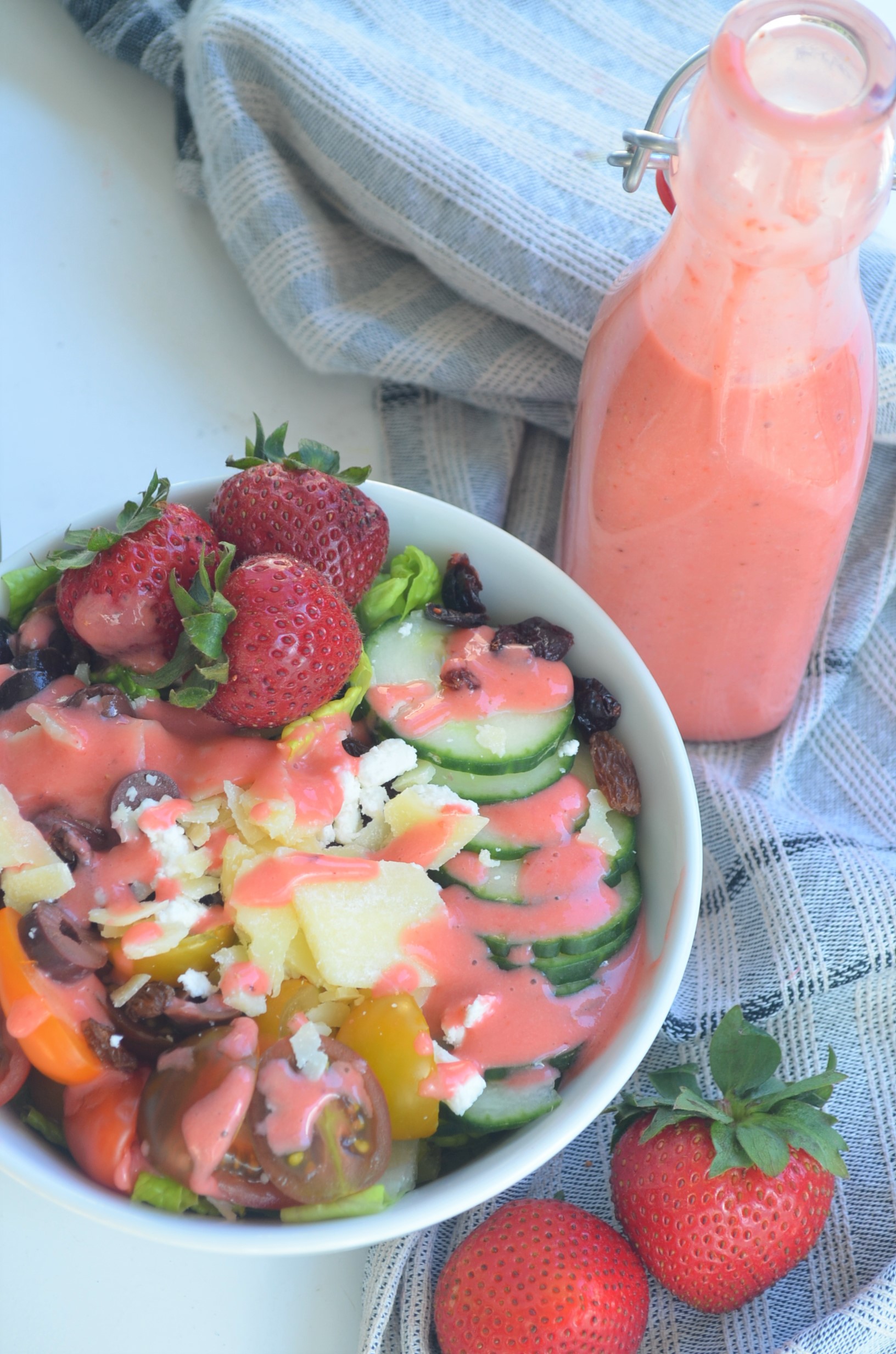 Easy Strawberry Vinaigrette Dressing