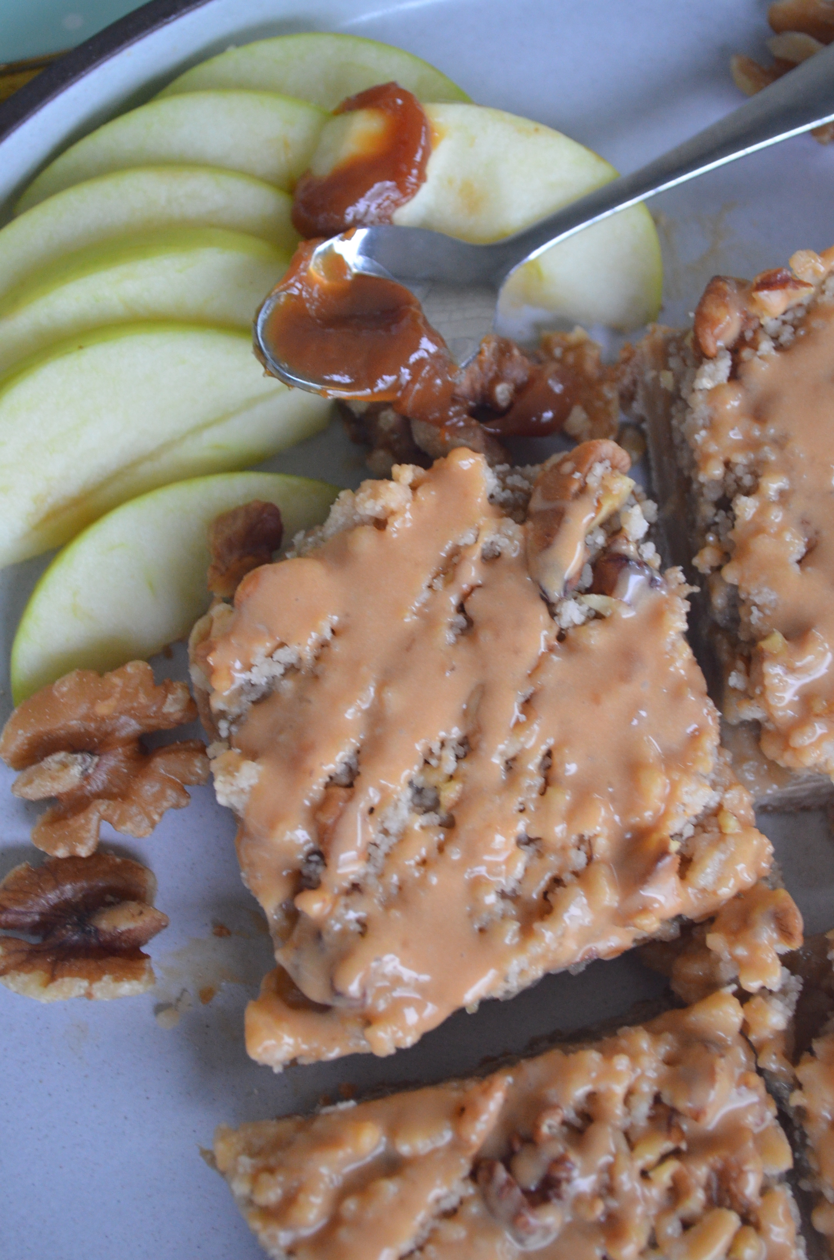 Small Batch Apple Crumb Bars Recipe