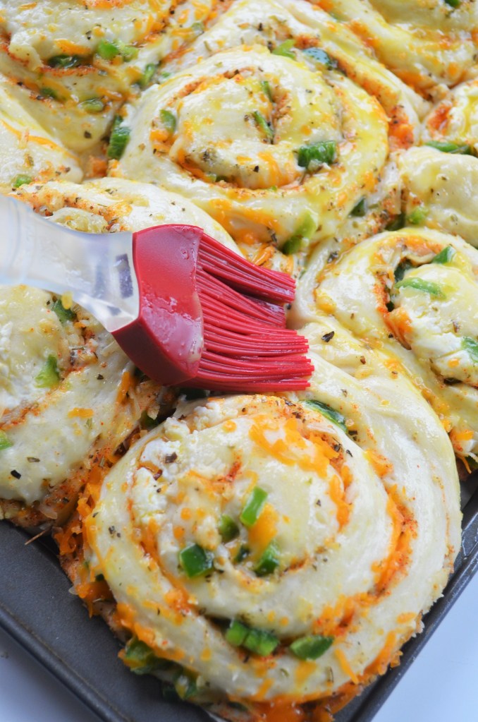 Italian Herbed 3 Cheese and Jalapeno Pull Apart Bread