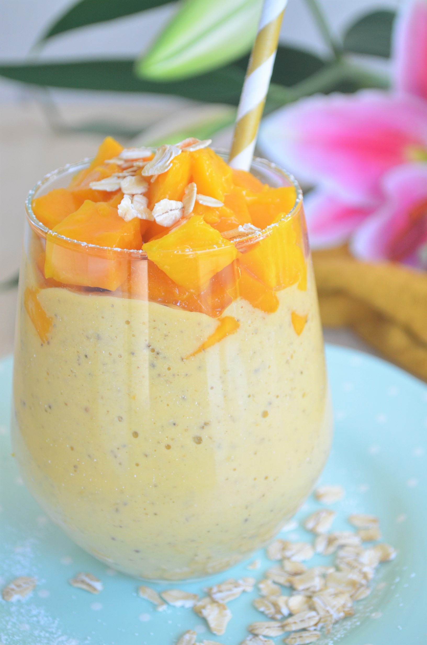 Overnight Oatmeal Mango Smoothie