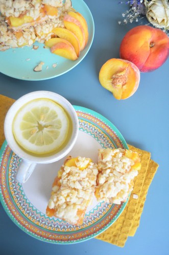 Small Batch Peach Crumb Bar
