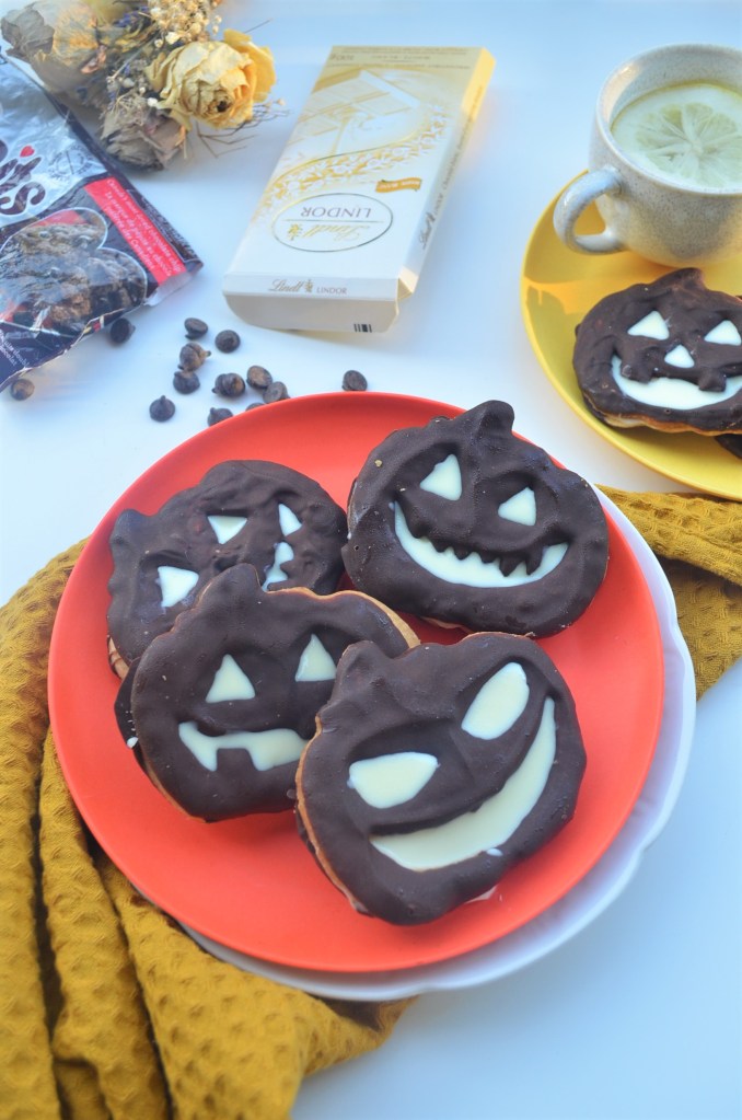Halloween Shortbread Cookie