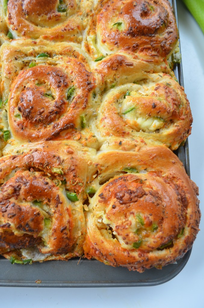 Italian Herbed Jalapeno and Cheese Pull Apart Roll