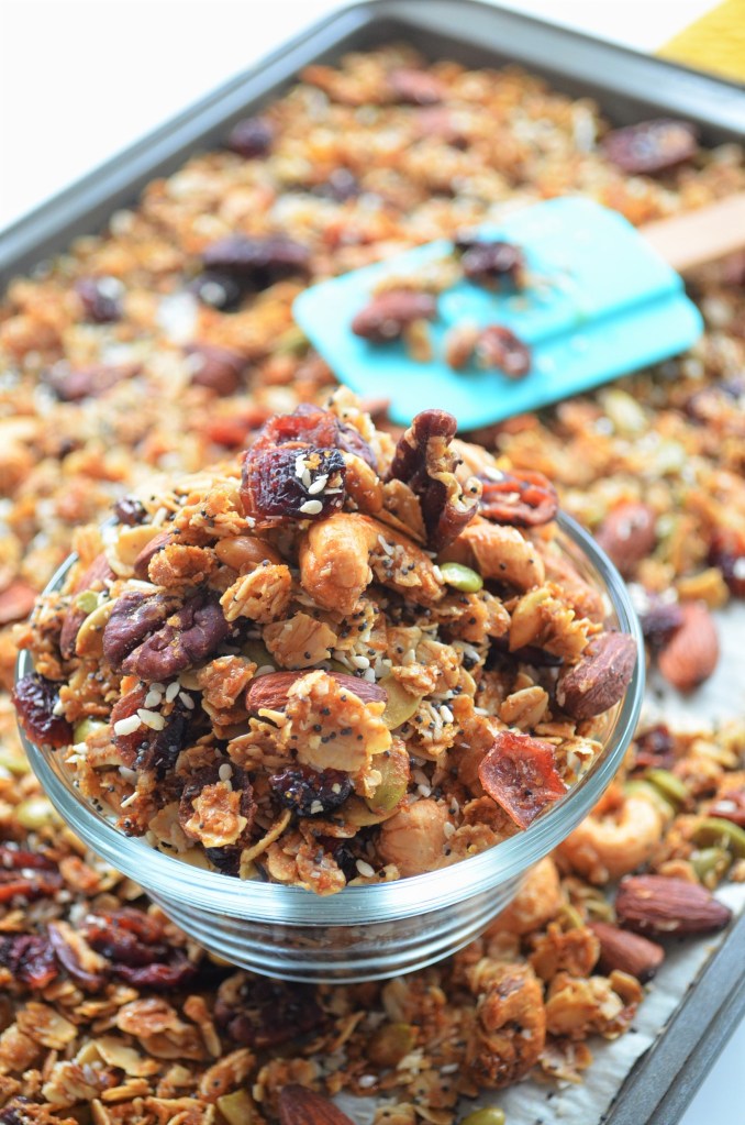 Easy Homemade Almond and Coconut Granola