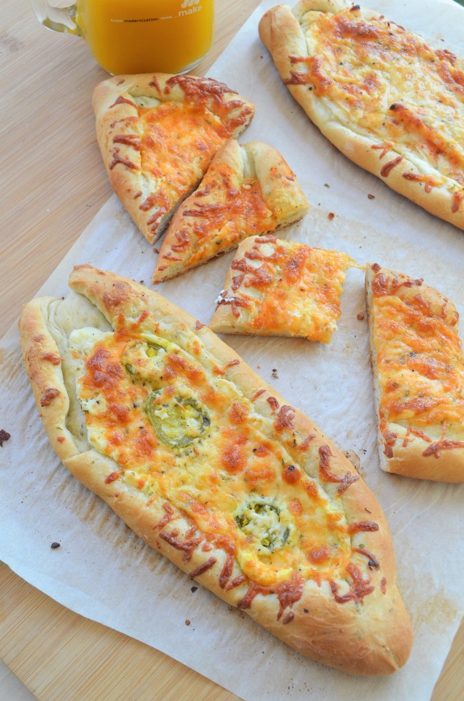 How to Make Turkish Pizza Bread