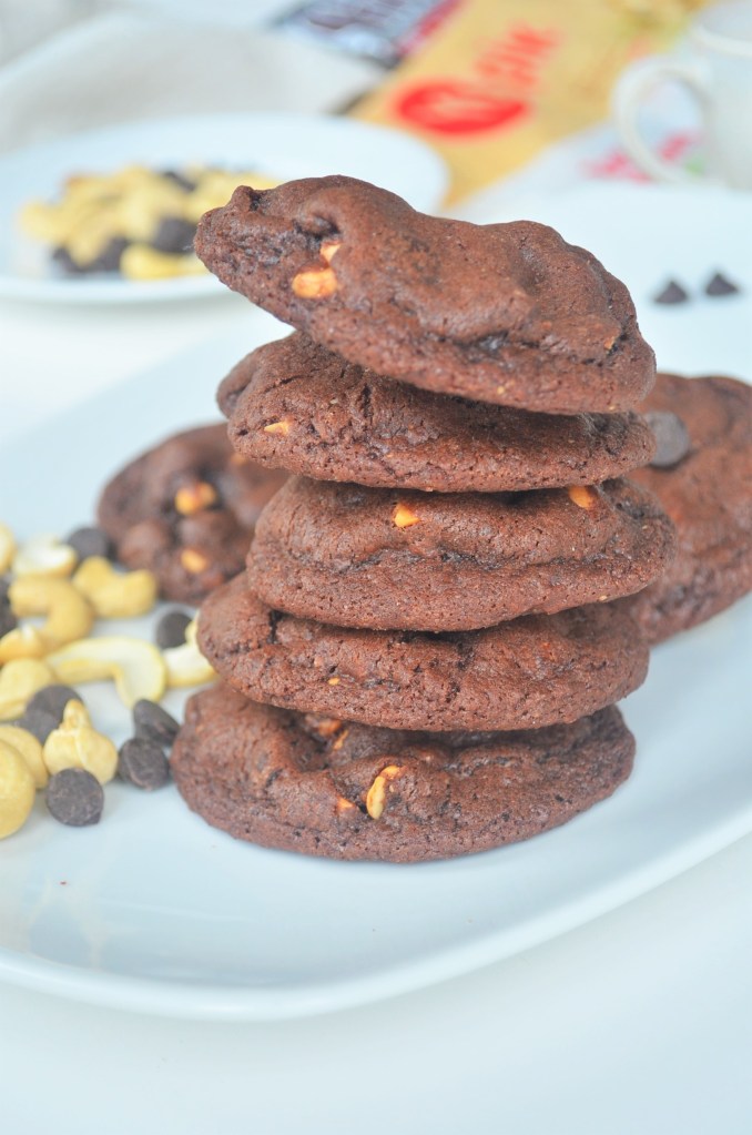 Small Batch Cashew Chocolate Chip Cookie