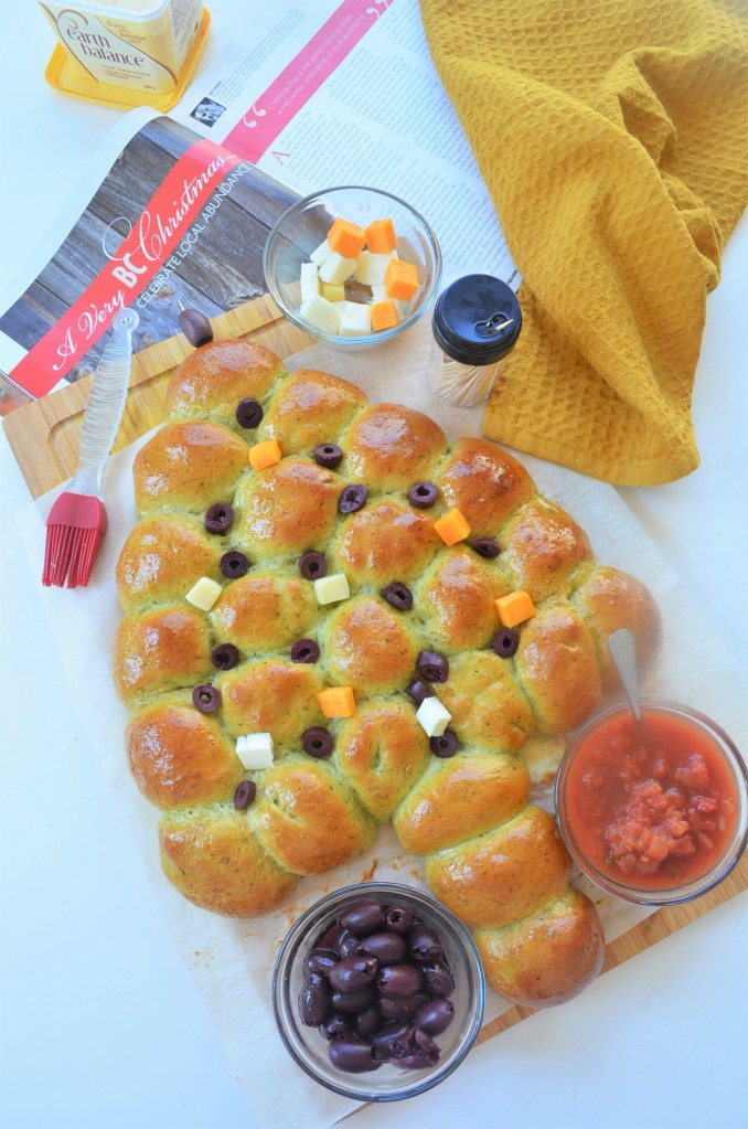 Pesto Pull Apart Christmas Tree Bread