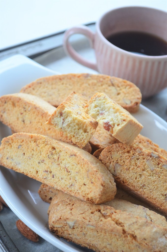 Light Almond Biscotti