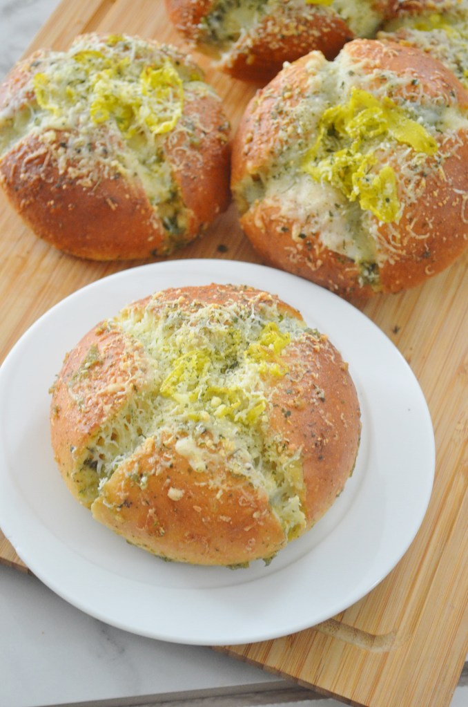 Small Batch Leeks & Garlic Cream Cheese Buns